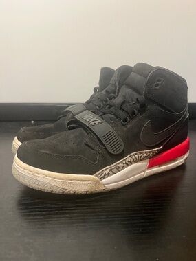 SIZE 7 MEN -  Air Jordan Legacy 312 Black Fire Red